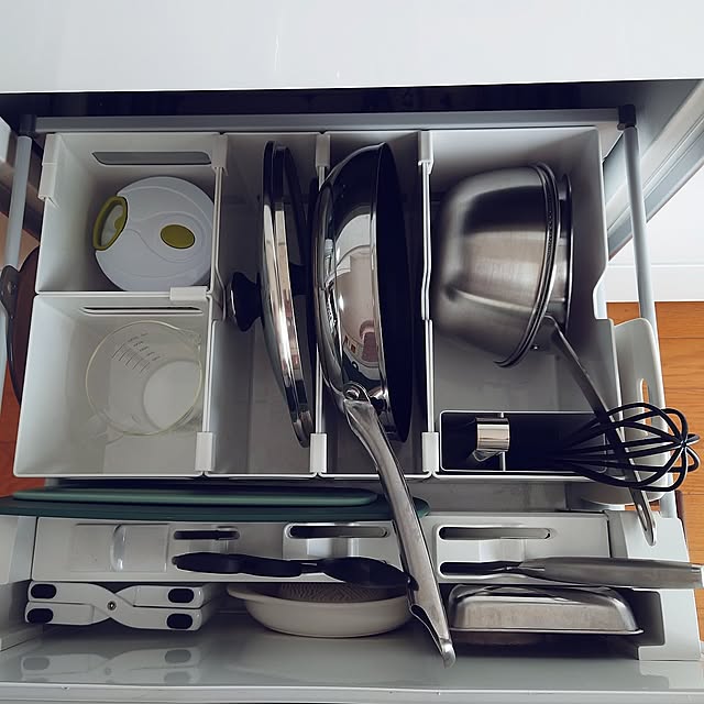 Kitchen,捨て活,モニター応募投稿,ひとり暮らし,シンプルが好き,すっきり暮らす,無印良品,ホワイトインテリア,タカラスタンダード,マーナ,マイヤーフライパン,500ml計量カップ,無印良品　片手鍋,ポリ袋スタンド,キッチンハサミ nachiの部屋