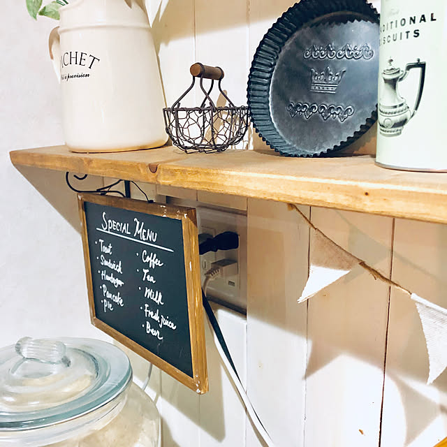 Kitchen,イベント参加,2019.2.18,飾り棚DIY,手書きメニューボード,板壁DIY,コンセント隠し,隠してます,いつもいいねやコメありがとうございます♡,若く無いけど頑張り隊,フォロワーの皆様に感謝♪ kakamiの部屋