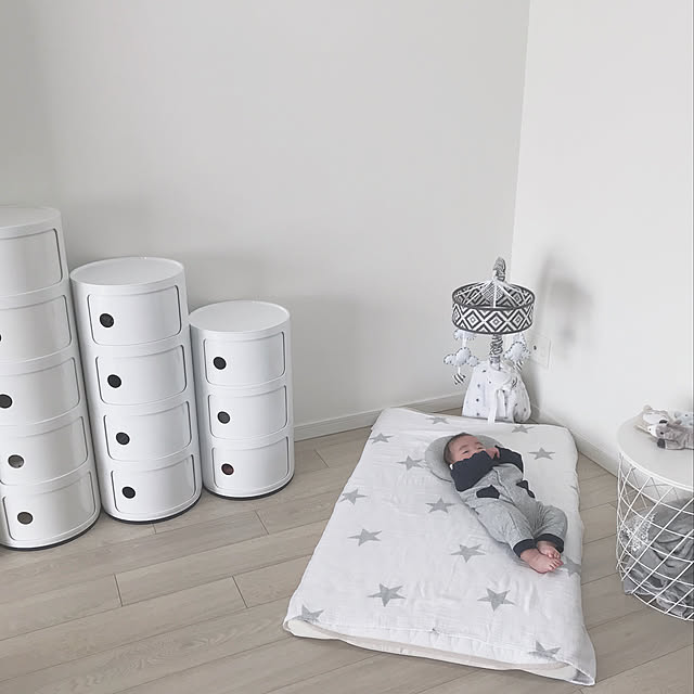 Bedroom,収納,セリア,100均,ダイソー,照明,ヘルシオ,キャンドゥ,Francfranc,フライングタイガー,コンポニビリ,ファニチャードーム,IKEA,タイガー炊飯器,モノトーン,北欧,雑貨,ニトリ,ホワイトインテリア,無印良品,LAKOLE,ソファ,ZARAHOME si0916の部屋
