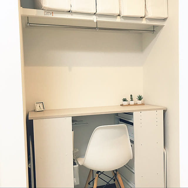 アイロンスペース,IKEA,スクッブ,カラーボックス,ニトリ,洗濯物干しスペース,ナチュラル,フェイクグリーン,北欧インテリア,室内干し,シンプルナチュラル,北欧,ホワイトインテリア,便利,収納棚,My Desk,Room Clip mag掲載♡♡ miiの部屋