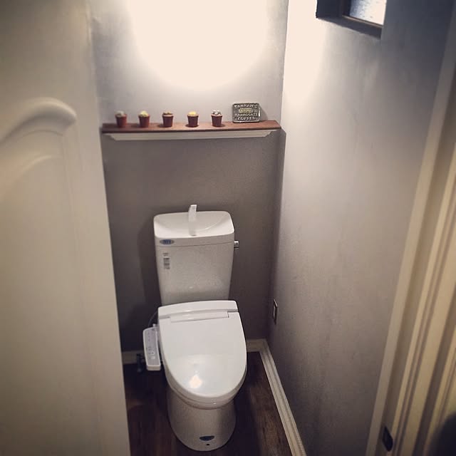 Bathroom,モールディング,London,アルカイック建築アートデザイン事務所,ナチュラル,アンティーク,レトロ,カフェ風,北欧,hip塗料,輸入ドア,DIY KOUMEIの部屋