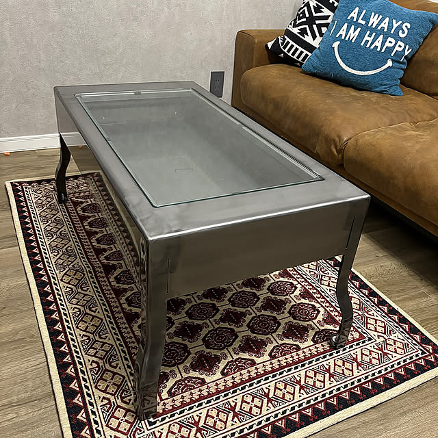 Lounge,DALTON 時計,DALTON,クッションカバー,クッション,ローテーブル,ラグ,クラッシュゲート ソファ,クラッシュゲート,ダルトン,お洒落,注文住宅,コンセント,ニコアンドのラグ,niko and…,ニコアンド iの部屋