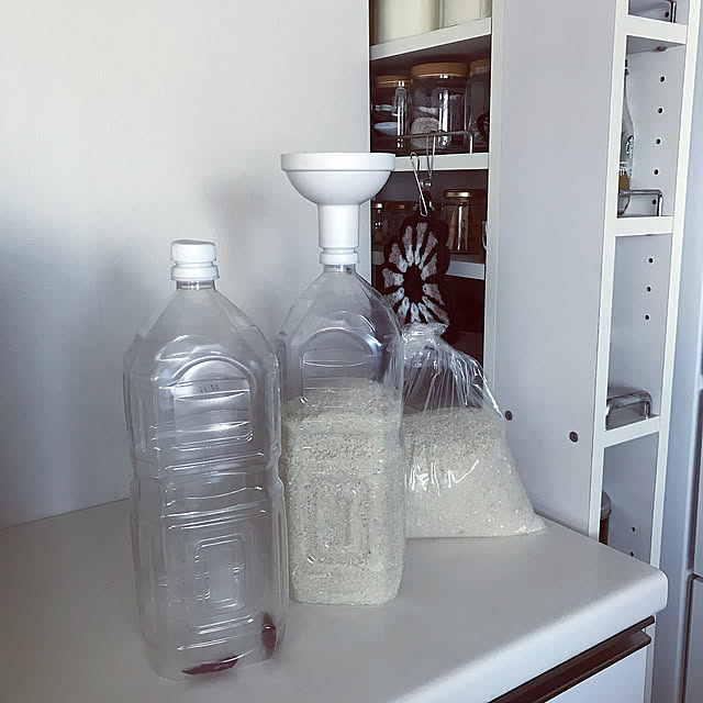 お米の保存,ペットボトル保存,ペットボトルキャップ&ロート,100均,名もなき家事,いつもいいねやコメありがとうございます♡,コメントお気遣いなく♡,いいねの押し逃げごめんなさい,2020.11.22,イベント参加,Kitchen hiyupan88の部屋