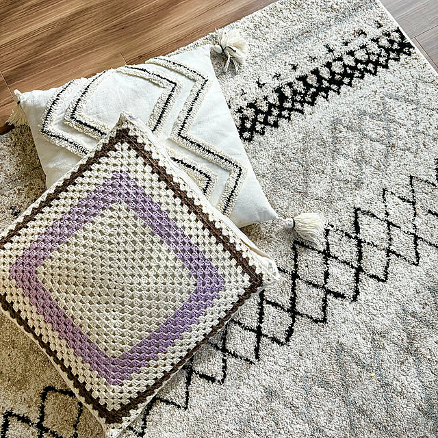 Lounge,カーペット,クッションカバー 手作り,クッションカバー,ハンドメイド雑貨,ハンドメイド,幾何学模様,クッション A.Iの部屋