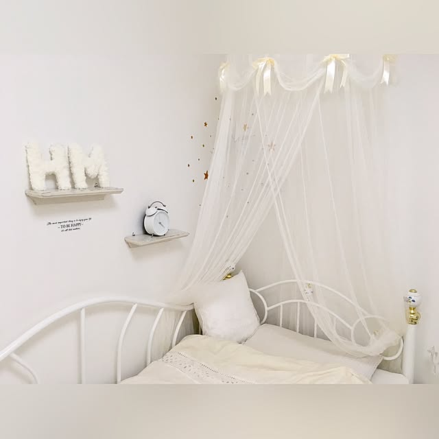 Bedroom,ウォールシェルフ,ニトリ,天蓋,ベッド,ホワイト,ホワイトインテリア,ホワイト大好き,100均,DIY,安く可愛く♡,ホワイトナチュラル,カントリー,フレンチ mの部屋