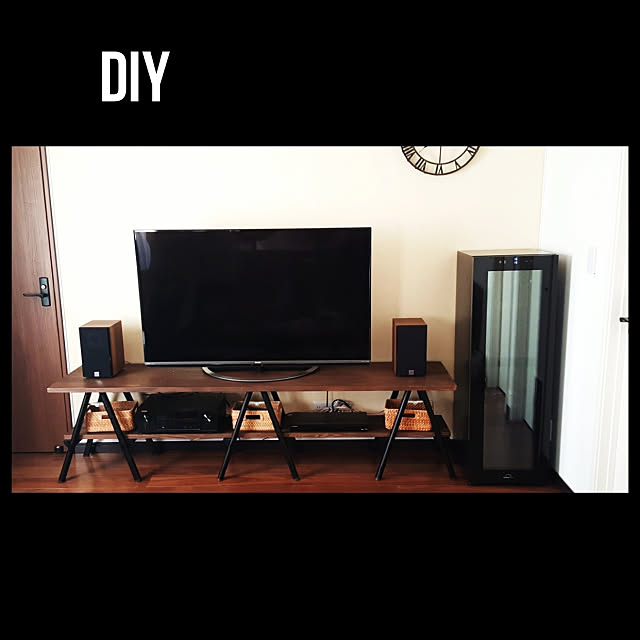 Lounge,TV台,TV台DIY,テレビ台,テレビ台DIY,テレビボード,テレビ周り,脚立棚DIY,DIY,DIY初心者,DIY女子,オイルステイン,TV,テレビ risaの部屋