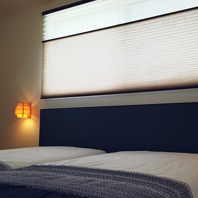 Bedroom,ヤコブソンランプ,ハニカムスクリーン,マーガレットマイヤー,ホテルライク,ニチベイ,レフィーナ happygaudyの部屋