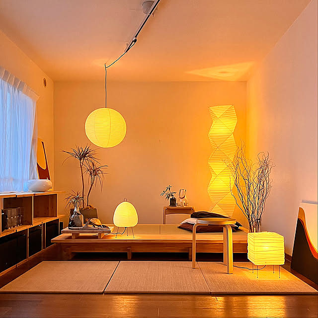 Lounge,観葉植物,無印良品,照明,キャンドル,ナチュラル,間接照明,DIY,一人暮らし,北欧,造作棚,ittala,木製家具,スツール60,観葉植物のある暮らし,麻畳,建築士,ヒュッゲな暮らし,フィリップスHue,イサムノグチ AKARI,キャンドルのある暮らし akatsuoの部屋