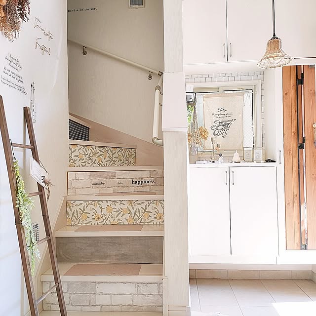 Entrance,リメイクシート,階段蹴上板,100均材料でDIY,手軽に楽しめる,北欧,ナチュラル,秋,ディスプレイ,ハロウィン,シンプル,3COINS,プチプラインテリア,かぼちゃ雑貨,韓国インテリア,Instagramやってます,皆さんに感謝です(*˙˘˙*)ஐ,いつも見て下さってありがとうございます YUKKIの部屋