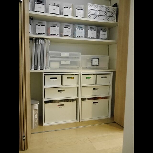 My Shelf,クローゼット,収納,ダイソー,ニトリ,無印良品,モノトーン,白黒,ブログに詳細あります,片付け emibeiの部屋