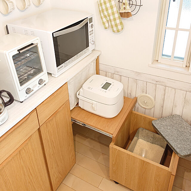 Kitchen,お米の保存,米びつ,キッチンボード okuriの部屋