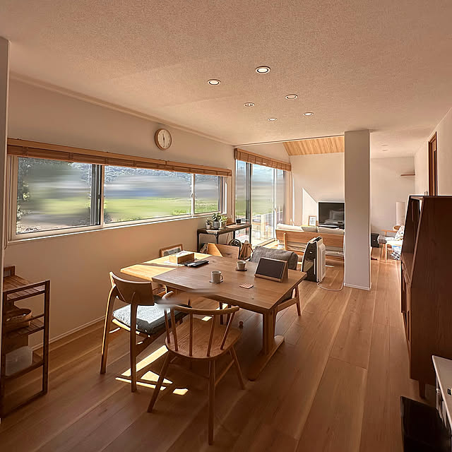 田舎暮らし,好きな眺め,心地よい暮らし,快適に暮らす,お気に入り,木製家具,植物のある生活,暮らしを楽しむ,植物のある暮らし,好きな風景,ナチュラル素材,Overview yococo_kurashiの部屋