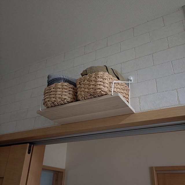 Kitchen,ダイソー,ダイソーの雑貨,ウォールシェルフ,キッチン収納,エプロン収納 happytearsの部屋