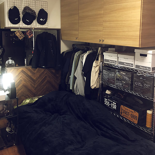 Lounge,ベッド周り,ベッド,1K,ディアウォール,男前,サビ加工,アンティーク,ハンガーラック,100均,DIY,一人暮らし,セリア,ダイソー Seiyaの部屋
