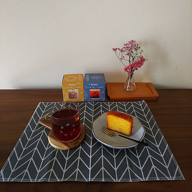 My Desk,マンション,和室,BOSS ラテベース,BOSSのおまけ,ドライフラワー,セリアのフラワーベース,セリア n0516の部屋