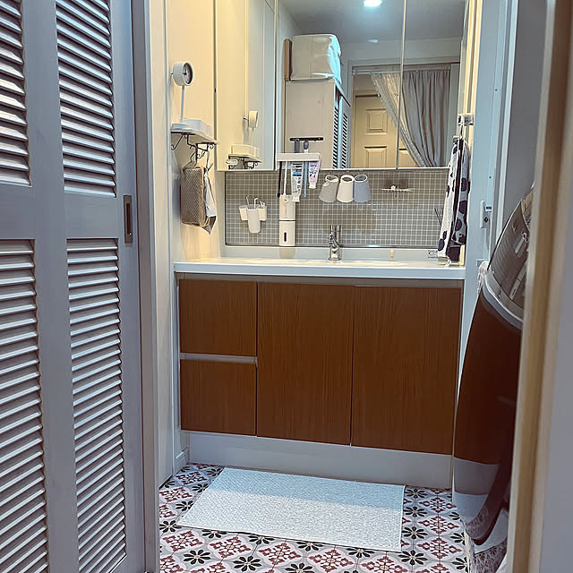 Bathroom,DIY初心者,DIY,タイルシール,リメイクシート,浮かせる収納,洗面スペース,マンション,狭小住宅,小さなおうち,中古マンション,RCの出会いに感謝♡,いいね&フォローありがとうございます☆,イベント参加,NO RC NO LIFE☻*,見てくださって感謝です♡,何気ない日常に感謝,狭くても心地良く♡,リメイク,洗面所,マンション暮らし ha_ru76の部屋