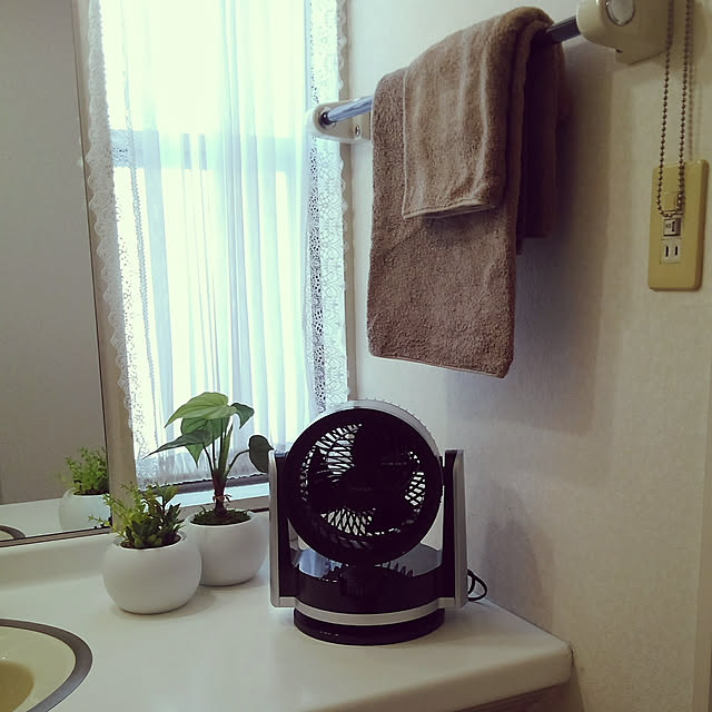 Bathroom,扇風機,ユアサ,サーキュレーター,いつも見てくれてありがとうございます♡,RC の出会いに感謝!,フェイクグリーン,タオル,ホームコーディ,左右自動首振り Renの部屋