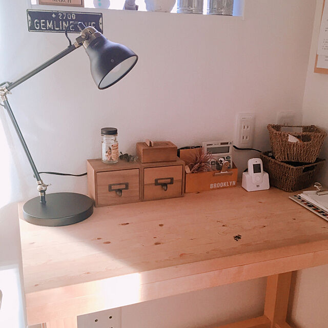 My Desk,ダイソー,机DIY,ニトリ,デスク,セリア,ニトリ ワークランプ makiの部屋