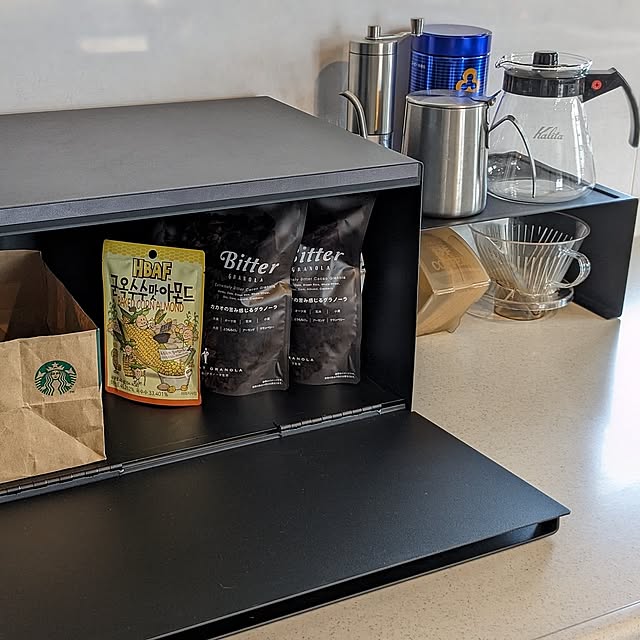 Kitchen,この春、買ってよかったもの,モノトーンインテリア,必要なものだけを置く,掃除しやすさ重視,シンプルな暮らし,物は少なく シンプルに,必要なものだけで暮らす,イベント参加,RoomClipショッピング,お久しぶりです♡,コの字ラック,ブレッドケース,towerシリーズ co.co.nut-hawaiiの部屋