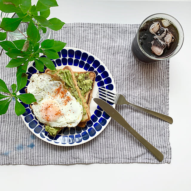 テーブルコーデ,アートのある暮らし,無理せず丁寧に暮らそう,北欧食器,ひとり時間,木造アパート,Instagramやってます,ARABIA,ナチュラル,器のある暮らし,暮らしの道具,一人暮らし,1K6畳,料理男子,ナチュラルインテリア,1K 一人暮らし,古いアパート,北欧インテリア,グリーンのある暮らし,Lounge juno51の部屋