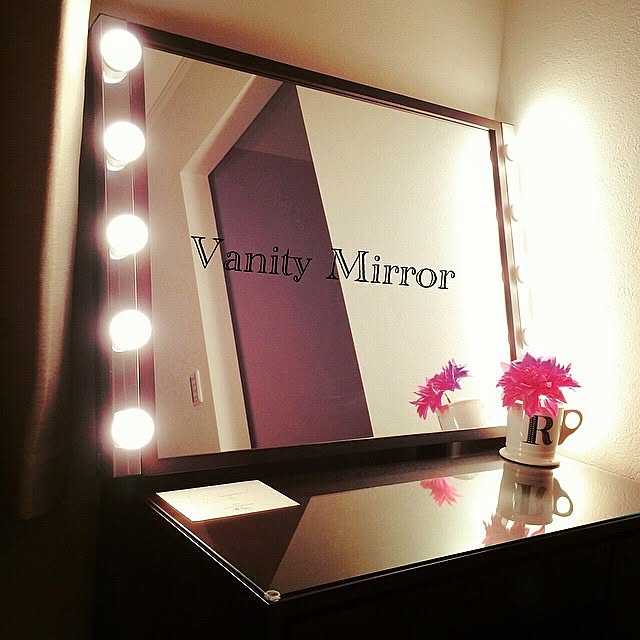 vanitymirror,ドレッサー,IKEA,DIY,照明,Bedroom,シンプルに暮らしたい _____ro.ma____の部屋