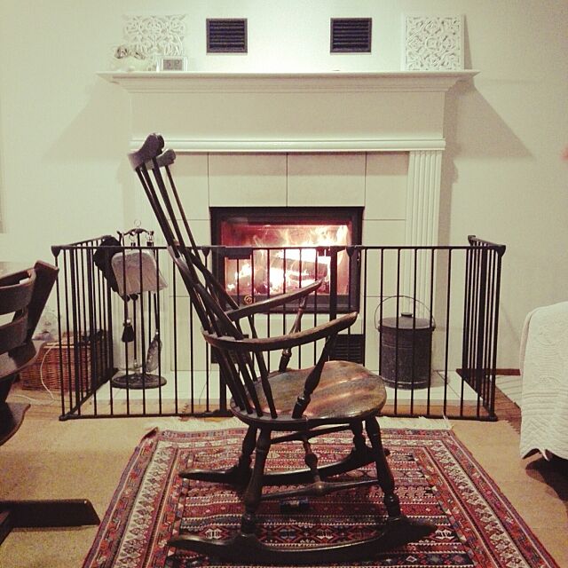 キリム,暖炉,こどもと子猫と暮らす。,ロッキングチェア noraの部屋