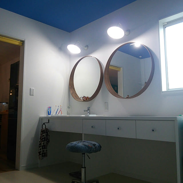Bathroom,ホワイトインテリア,IKEA,IKEA 鏡,造作棚,ブルー,家事室,洗面台,子供がいる家,海が好き,夏が好き,マリンスタイル,マリンテイスト ki-ta.sの部屋