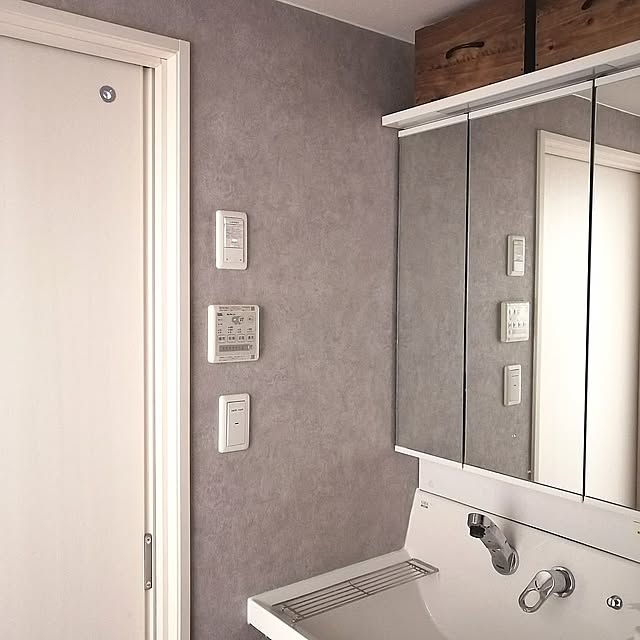 Bathroom,楽天で買ったもの,子どもと暮らす,早寝・早起き・朝coffee,壁紙DIY,壁紙張り替え,機能性壁紙,サンゲツ壁紙,FE-76657,ジョイントコークA,コンクリート調壁紙,アクセントクロス,シリコーンシーラント,DIYSHOP RESTA,リスタ楽天市場店 so-bokuの部屋