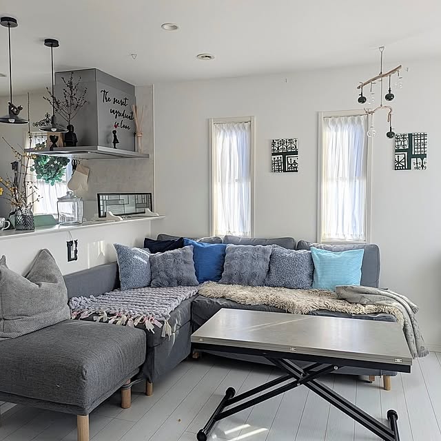 Overview,冬の模様替え,お花のある暮らし,グリーンのある暮らし,暮らしを楽しむ,季節を楽しむ,模様替え好き,観葉植物のある暮らし,ドライフラワーのある暮らし,心地よい暮らし,インテリアを楽しむ,灯りのある暮らし,居心地の良いお家 fumitanの部屋