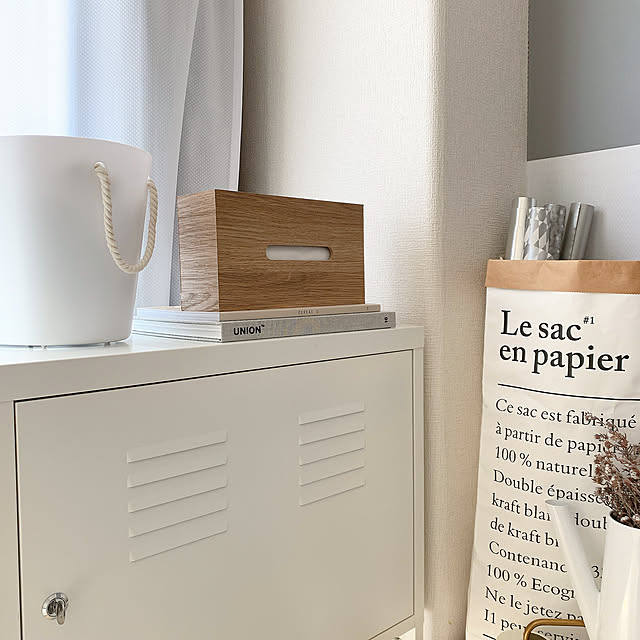 White,シンプルな暮らし,イケア,simple,北欧インテリアに憧れる,モノトーン,賃貸インテリア,monotoneinterior,シンプル,北欧インテリア,韓国インテリア,シンプルライフ,ダイソー,Lounge _____mode.a_の部屋