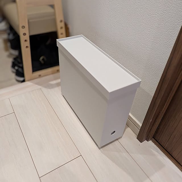 無印良品,インテリア,廊下,玄関,マンション,玄関収納,春,新商品,玄関ホール,買ったもの,キャスター,新作,無印良品週間,間違えた,マンション暮らし,ポリプロピレンファイルボックス,スプレーボトル収納,キャスターもつけられるフタ,カットコットン,生成りカットコットン,ファイルボックス用フタ mi-saの部屋