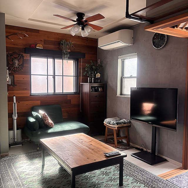 Lounge,テレビスタンドにして広くなった,テレビスタンド,模様替えしました,模様替え chicaの部屋