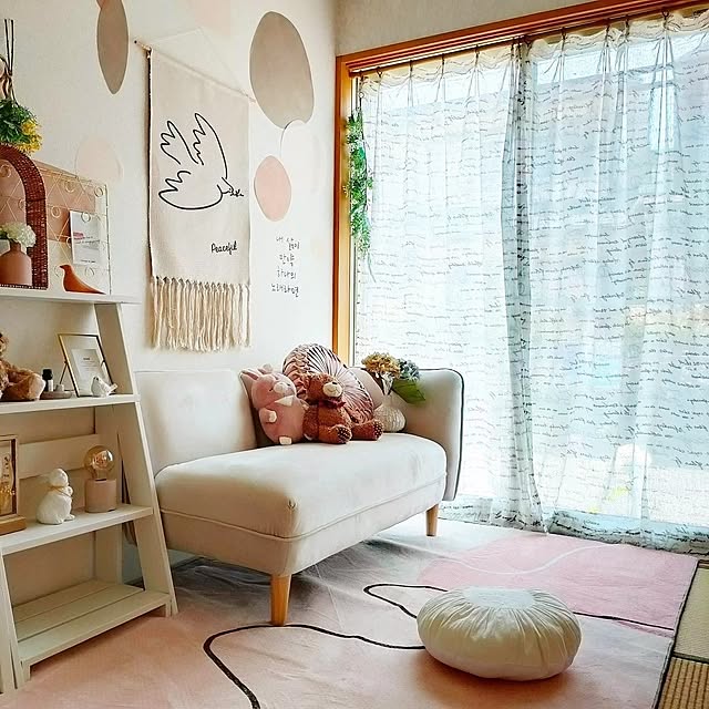 Overview,柄物,ラグ,韓国インテリア,北欧,ナチュラル,畳の部屋,壁紙DIY,和室を改造,棚DIY,紫陽花,グリーン,くすみカラー,ピンク好き,フラワーベース,3COINS,窓辺,Instagramやってます,皆さんに感謝です(*˙˘˙*)ஐ,いつも見て下さってありがとうございます YUKKIの部屋