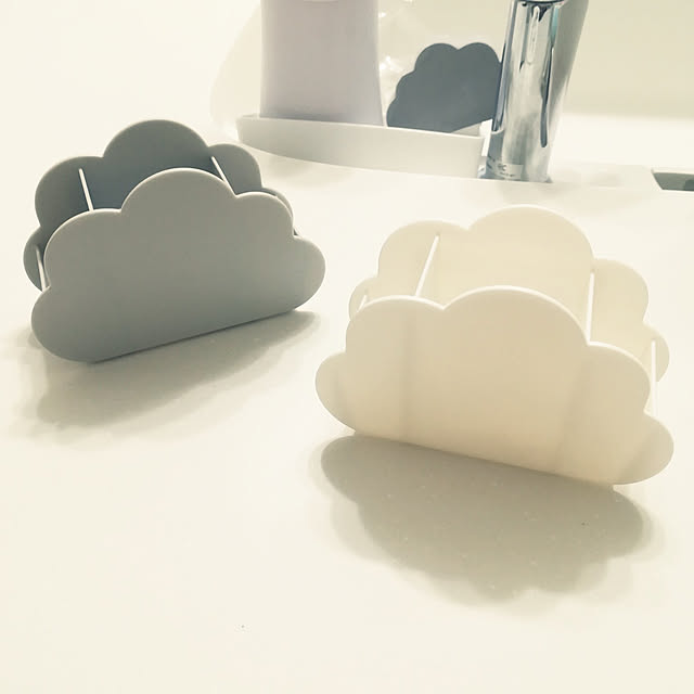 100均,セリア,小物入れ,雲型,cloud,CLOUDRIES,小物スタンド,モノトーン kirariの部屋