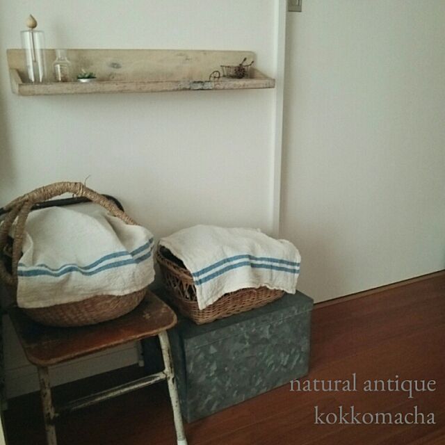 Lounge,幼稚園いす,古いもの,セリア,キッチンクロス,おもちゃ収納,2015/06/18,古いブリキの入れ物 kokkomachaの部屋