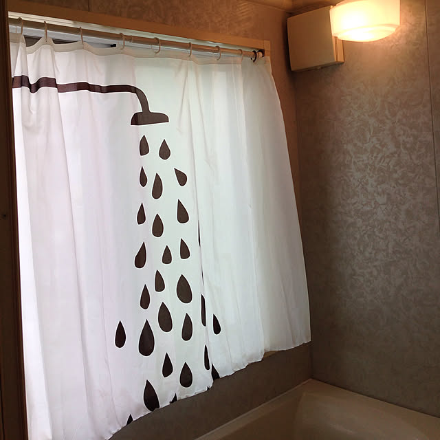 Bathroom,つっぱり棒,シンプル,北欧,カーテン,浴室の窓,目隠しカーテン,シャワーカーテン,イケア,IKEAシャワーカーテン,最低限,IKEA oranginaの部屋