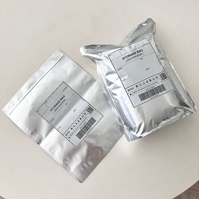 Kitchen,アルミジッパーバッグ,mon・o・tone,お米収納,食器棚収納,キッチンの工夫,モノトーン,ホワイトインテリア,北欧インテリア,グレーインテリア,ホワイト×グレー,キッチン下収納 yu-yuukiの部屋