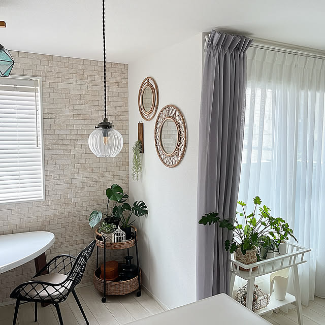 Kitchen,インターフォルム,アジア工房,LIXIL,エコカラット,ブラインド,ニチベイ,ウッドブラインド,モンステラ,観葉植物のある暮らし,観葉植物,ラタン家具,ラタンチェア,ラタン,ボタニカルインテリア,フォローすごく嬉しいです♡,いいね、いつもありがとうございます♡,いつも見てくださって、感謝です♡,建売住宅,建売住宅でも自分らしく,建売だけど心地よく,IKEA cotoriの部屋