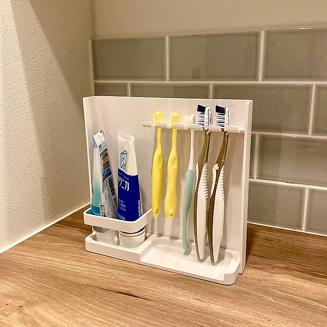 Bathroom,ダイソー,100均収納,メガネ収納,ティータイムラック,歯ブラシ収納,歯ブラシスタンド,サンワカンパニー,三面鏡裏収納,洗面台収納,洗面台,ナチュラル,インダストリアル,三面鏡 kokonanaの部屋