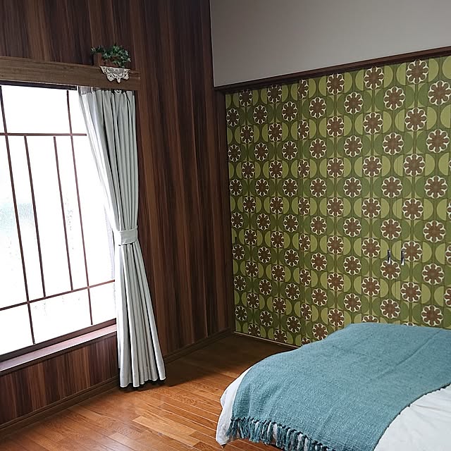 Bedroom,レトロ,RCの出会いに感謝♡,いいね、コメント喜んでます❤️,撮り溜め投稿お許しをm(._.)m,窓枠風DIY,もと娘の部屋(今は私の寝室),壁紙や本舗さん,なかなか皆さんの所に伺えずすみません,見て下さってありがとうございます♡,イベント参加なのでコメントお気遣いなく♡ taeko0779の部屋