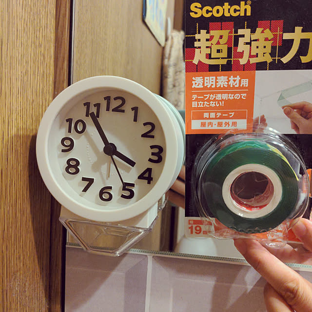 Bathroom,両面テープ,3Mサポーター,Scotch 超強力両面テープ,セリア,ダイソー　時計,フィルムフック robokoの部屋