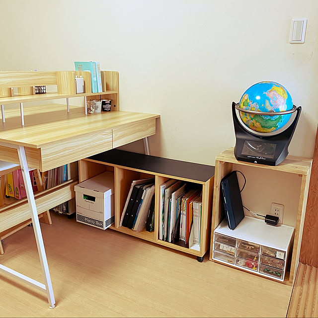 カラーボックス,キッズスペース,こどもと暮らす,勉強机,DIY,権現様,端材,My Shelf miyaの部屋