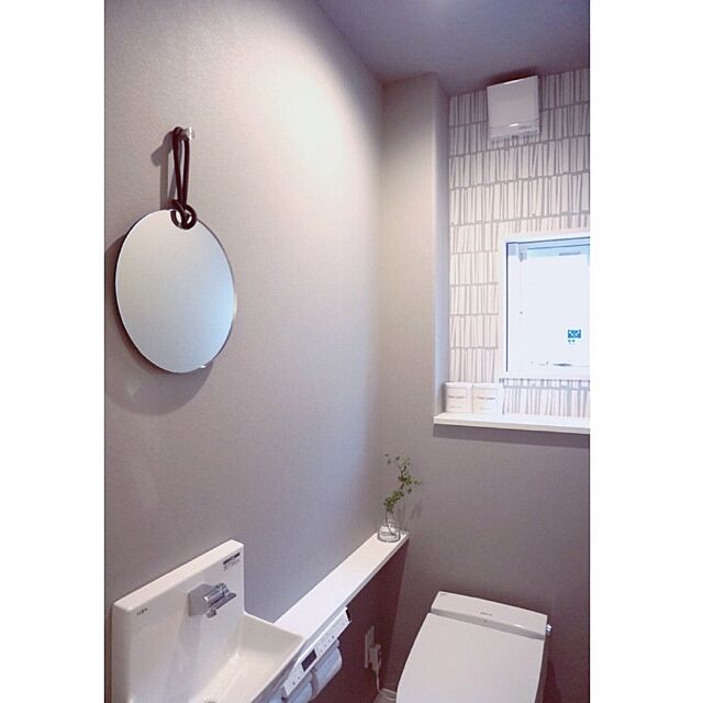 Bathroom,鏡,アクセントクロス,NORRMADE,ホルムガード フローラ,トイレ,シンプルインテリア uchikoの部屋