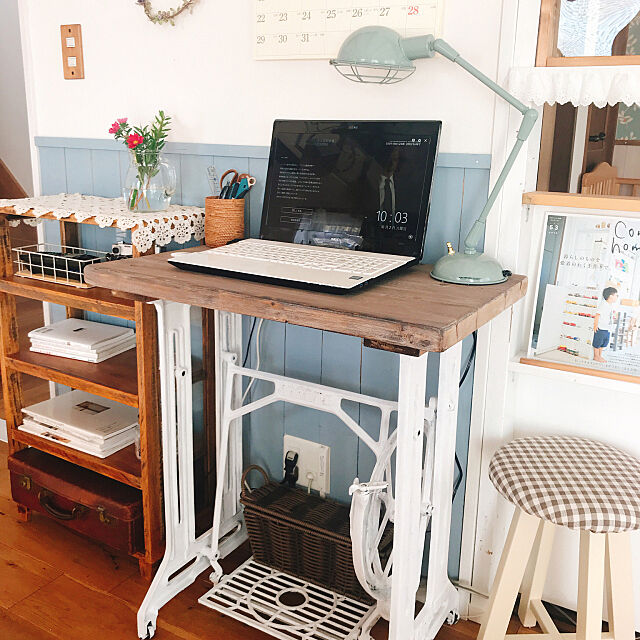 My Desk,パソコンデスク,フレンチカントリー,アンティーク風,ミシン台,セルフペイント,リペイント,DIY,Instagram→usagi_home usagi_homeの部屋