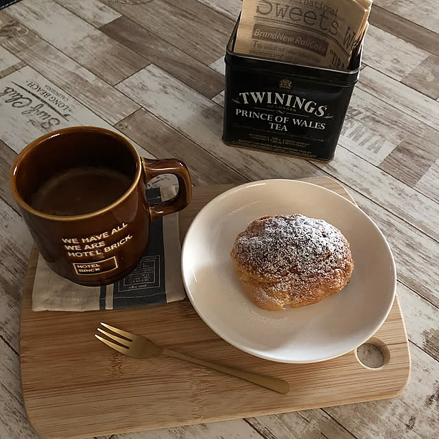 Lounge,マグカップ,クッキーシュークリーム,シュークリーム,niko and…,好きな器のある暮らし,100均,セリア,いつもありがとうございます♡,子どもと暮らす,こどものいる暮らし,男の子のいる暮らし,おうちカフェ,手作りおやつ chococoの部屋