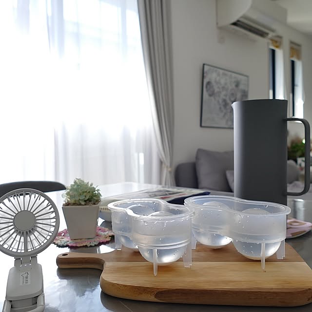 My Desk,買ってよかったもの,ラコレハウス,LAKOLE,アイストレー,丸氷,丸氷製氷皿,酷暑対策,ピーコック魔法瓶,リビングポット,卓上ポット,RYTHEM,ハンディファン,ブリザーブドフラワー ya_maの部屋