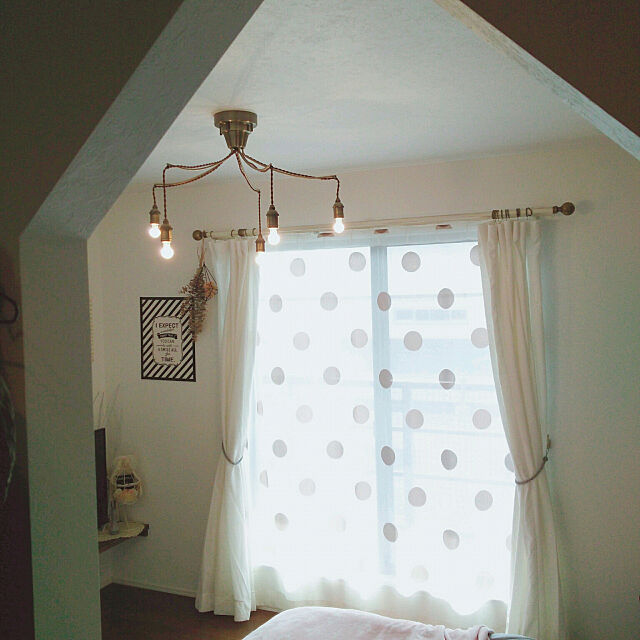 Bedroom,ドット柄,カーテン,レースカーテン,水玉,照明,私部屋 colonの部屋