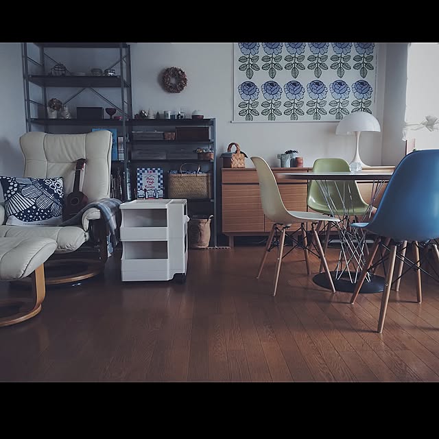 Overview,イームズ チェア,北欧,マリメッコ,リサラーソン,イサム・ノグチ,パンテラテーブルランプ,ルイスポールセン,ボビーワゴン,BOSEスピーカー,ノグチダイニングテーブル citronの部屋