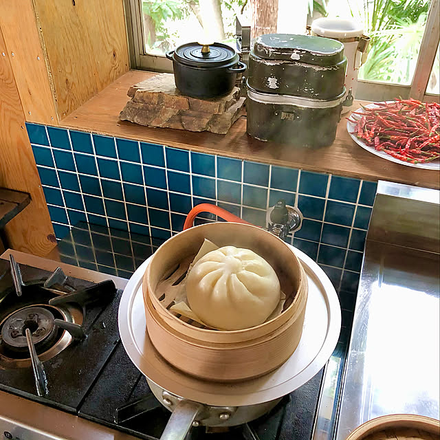 セカンドハウス,セルフリノベーション,窓,デュアルライフ,DIY,業務用ガスコンロ,タイルDIY,タイル,Kitchen,ラーチ合板,せいろ kurobarの部屋
