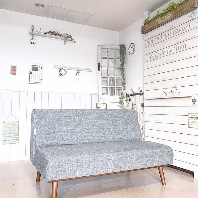 ホワイトインテリア,ナチュラルフレンチ,白が好き,Insta→lelien-tomo,DIY,カインズ,カリモク家具,KITONO,ディアウォール,漆喰 tomoの部屋